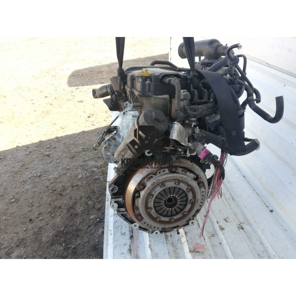Двигатель без навесного на Opel Corsa Hatchback 1.0L 65Hp Z10XEP FWD MT 2010